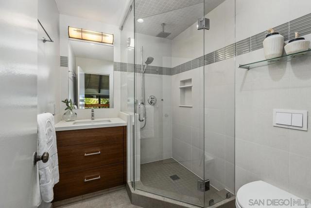 335 Fern Glen, La Jolla CA: https://media.crmls.org/mediaz/a1ef68b9-8f31-45a8-8a39-16f279349cdd.jpg