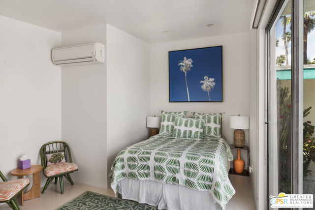 780 S Palo Verde Avenue, Palm Springs CA: https://media.crmls.org/mediaz/a1f0293c-199f-4322-b5a0-2a9974c948e2.jpg