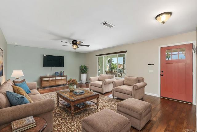 Image 9 of 42 For 22874 Canyon Lake Drive
