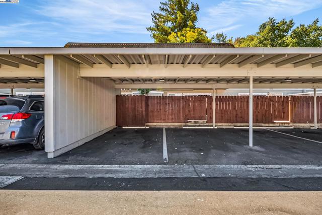 4446 Seminole Way, Pleasanton CA: https://media.crmls.org/mediaz/a1f0c9d5-02c4-4e98-8ca4-4d1d9d6dbe6f.jpg