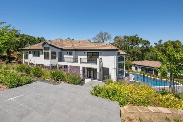 333 Raymundo Drive, Woodside CA: https://media.crmls.org/mediaz/a1f0eb53-18e4-4740-90ea-4cf6de4383cf.jpg