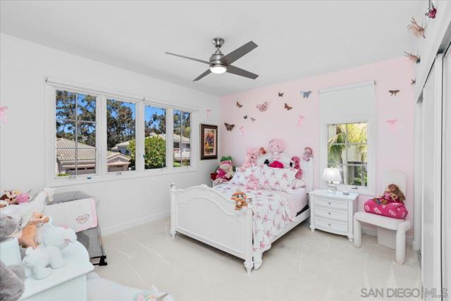 7166 Tern Place, Carlsbad CA: https://media.crmls.org/mediaz/a1f12e76-a2a0-4086-a930-1a5ca6c34173.jpg