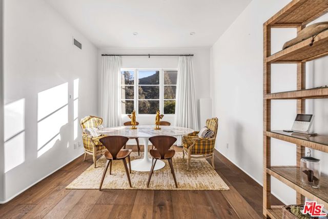 2382 Live Oak Meadows Road, Malibu CA: https://media.crmls.org/mediaz/a1f14663-217a-4801-87c3-dd0910024d6d.jpg