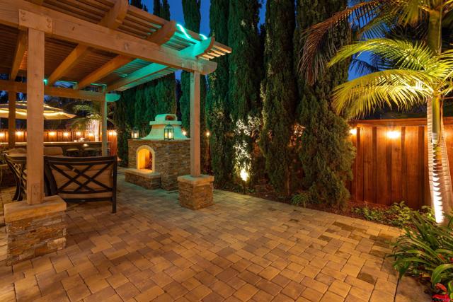 3753 Bergen Peak Place, Carlsbad CA: https://media.crmls.org/mediaz/a1f1c73c-bd1e-4187-9f7d-0f2b58c9d7ee.jpg