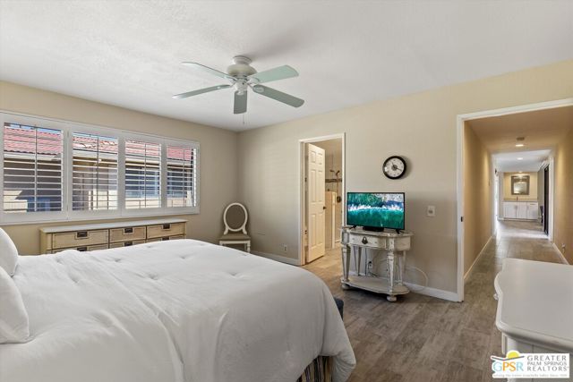 34 Camino Arroyo Place, Palm Desert CA: https://media.crmls.org/mediaz/a1f204d0-d161-445b-9c36-ee2d920e2237.jpg