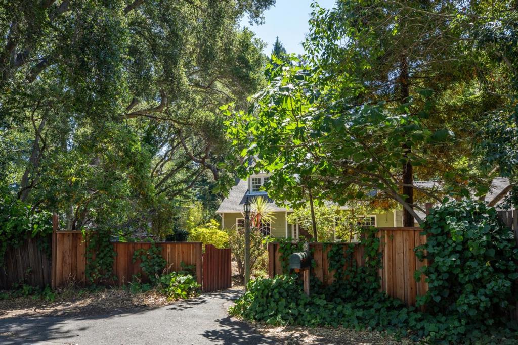 A1F2A494 7568 4829 93D7 Be4A9272Fe5D 2 Bassett Lane, Atherton, Ca 94027 &Lt;Span Style='BackgroundColor:transparent;Padding:0Px;'&Gt; &Lt;Small&Gt; &Lt;I&Gt; &Lt;/I&Gt; &Lt;/Small&Gt;&Lt;/Span&Gt;