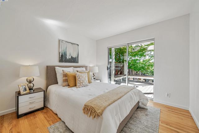 9694 Ashby way, San Ramon CA: https://media.crmls.org/mediaz/a1f2ba47-ad82-4b5c-ac6f-da7c35c14597.jpg