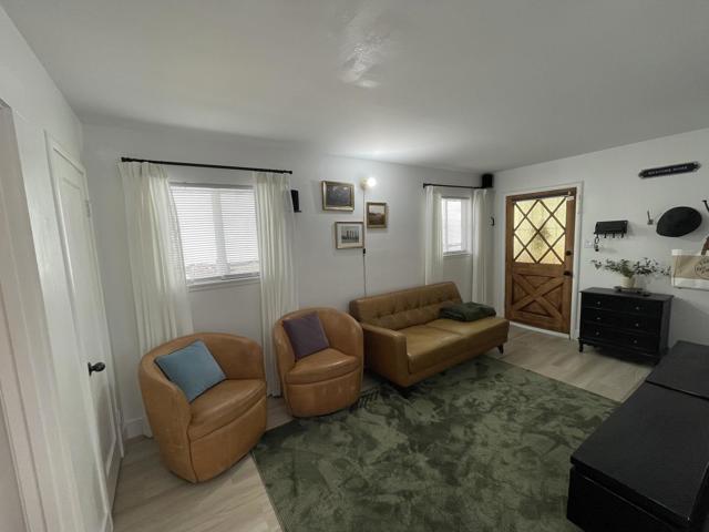 644 Buckeye Street, Redwood City CA: https://media.crmls.org/mediaz/a1f369ca-7374-47b3-b8f0-cd5fbaafe743.jpg