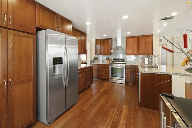 647 Boysenberry Way, Oceanside CA: https://media.crmls.org/mediaz/a1f40b0d-7f8e-4502-8aa0-ff485f2b54a5.jpg
