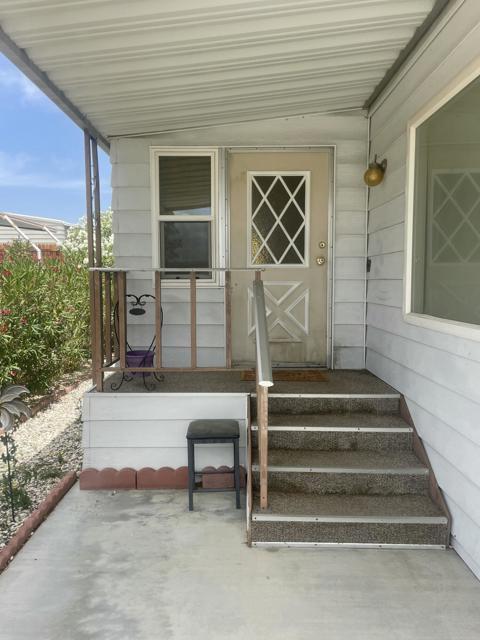 14777 Palm Drive, Desert Hot Springs CA: https://media.crmls.org/mediaz/a1f41f92-412f-4407-8515-b734cd36db20.jpg