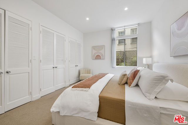 350 S Spalding Drive, Beverly Hills CA: https://media.crmls.org/mediaz/a1f68d63-71a6-4f09-9535-025efd3609af.jpg