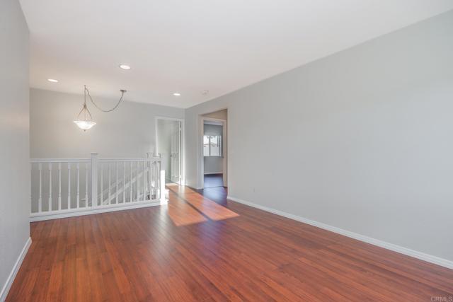 Detail Gallery Image 14 of 31 For 4353 Saddlehorn Way, Oceanside,  CA 92057 - 4 Beds | 2/1 Baths