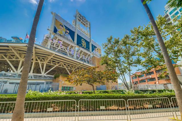253 10Th Ave, San Diego CA: https://media.crmls.org/mediaz/a1f7748d-157e-4182-a305-e7618c2c206e.jpg