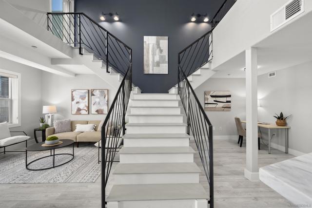 1501 India St, San Diego CA: https://media.crmls.org/mediaz/a1f79a02-8145-4ed2-a3b1-3c4556fcedca.jpg