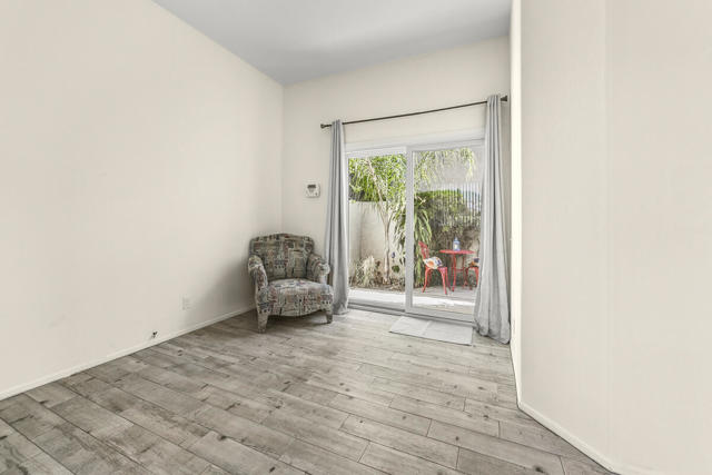 Image 21 of 36 For 29379 Trancas Drive