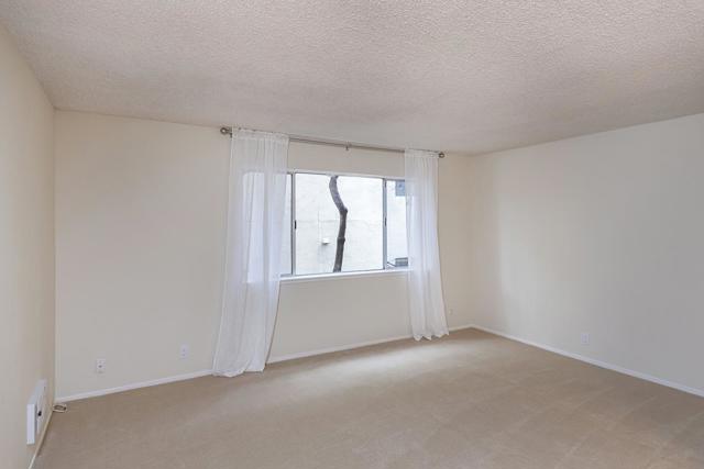 1121 Douglas Avenue, Burlingame CA: https://media.crmls.org/mediaz/a1f9edef-478d-4bab-bb53-aefe9d7bf7a2.jpg