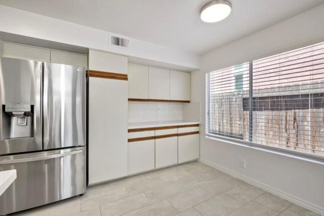 1723 Calle Platico, Oceanside CA: https://media.crmls.org/mediaz/a1faf4bd-b342-4556-bff1-2c0d4b976993.jpg