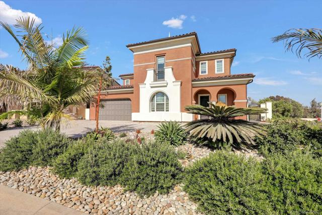 16231 Sunny Summit Dr, San Diego CA: https://media.crmls.org/mediaz/a1fb8b98-a665-4105-9521-e3efd207f1af.jpg