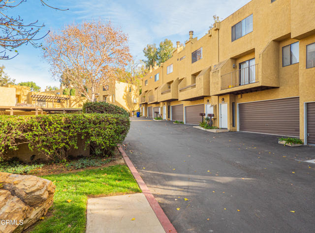Detail Gallery Image 3 of 48 For 4808 via Colina, Los Angeles,  CA 90042 - 3 Beds | 2/1 Baths