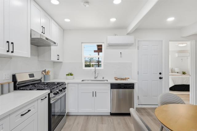 Detail Gallery Image 11 of 25 For 1425 Morenci St, San Diego,  CA 92110 - 3 Beds | 2 Baths