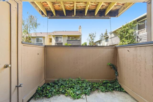 2575 Easton Way, San Jose CA: https://media.crmls.org/mediaz/a1fcf445-70d7-4666-98ff-8945615e83bb.jpg
