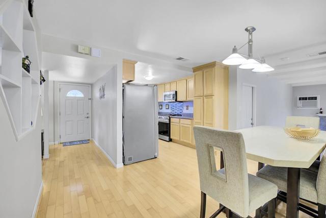 6175 Oneida Drive, San Jose CA: https://media.crmls.org/mediaz/a1fd9d5c-a72b-44f1-b75c-6fdc5993c2e0.jpg
