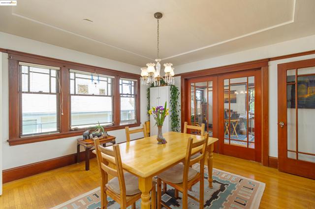 318 Washington Avenue, Richmond CA: https://media.crmls.org/mediaz/a1fe4406-aa70-4054-a4f5-4e406cd4bb61.jpg