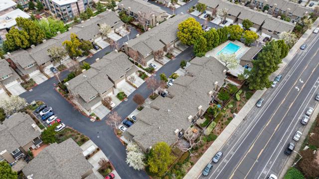 3728 Europe Court, Santa Clara CA: https://media.crmls.org/mediaz/a1fed99f-903c-4c5f-8ef9-6206145cd89e.jpg