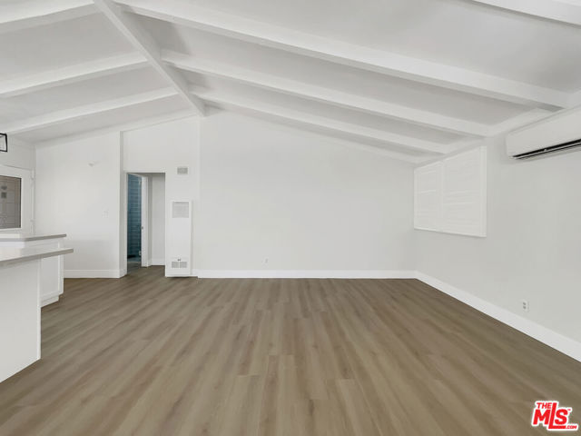 13108 Fellows Avenue photo 3
