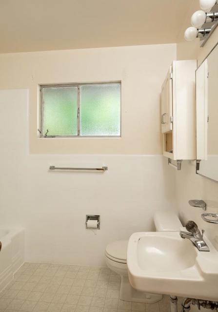 945 Carmel Court, Los Altos CA: https://media.crmls.org/mediaz/a1ff4647-9974-47e0-9564-b032409d9809.jpg