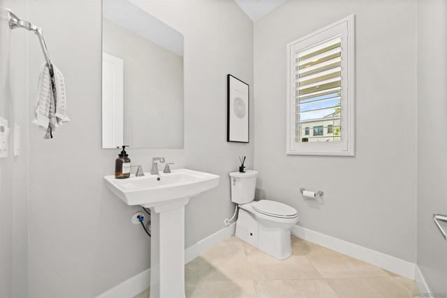 5347 Morning Sage Way, San Diego CA: https://media.crmls.org/mediaz/a1ff6637-3b68-4162-9bf7-0888dab9ffe2.jpg
