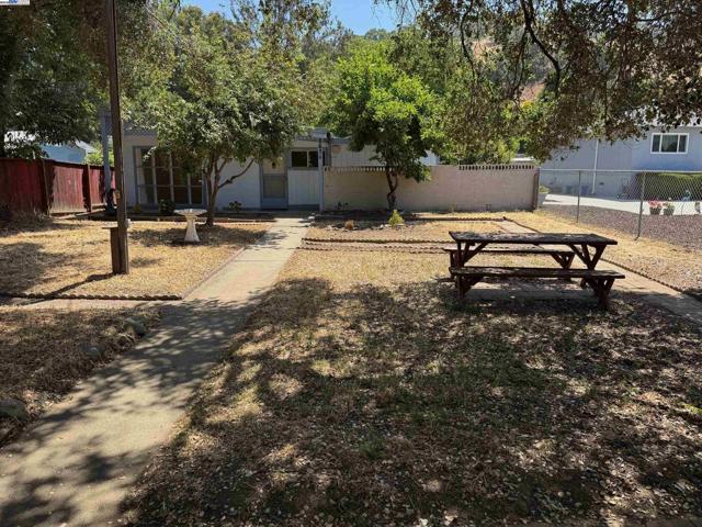 865 Old Canyon Road, Fremont CA: https://media.crmls.org/mediaz/a1ffa7e7-a6b6-4531-b113-3547b692c889.jpg