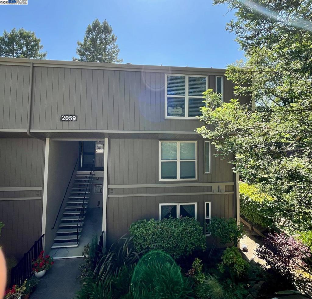 2059 Ascot Dr #213
