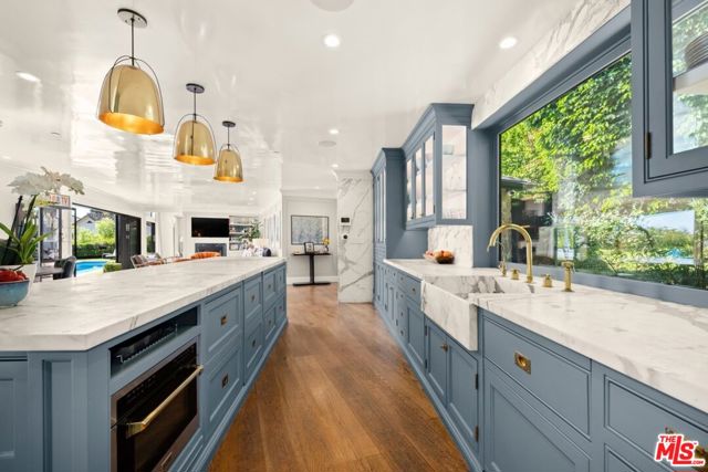1640 N Kings Road, Los Angeles CA: https://media.crmls.org/mediaz/a200196c-312b-48cf-9b23-0d1bd5770c5e.jpg