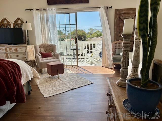 3275 Maezel Ln, Carlsbad CA: https://media.crmls.org/mediaz/a2011143-ce43-40b0-93c0-27278da5bff1.jpg