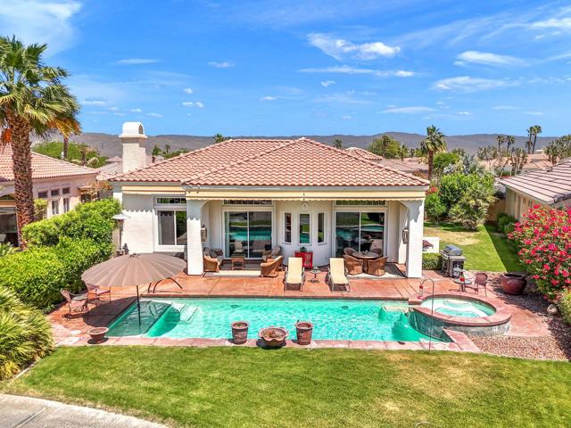 61 Via Las Flores, Rancho Mirage CA: https://media.crmls.org/mediaz/a2013d57-40dc-4e30-bd2f-7a6c6c268b55.jpg