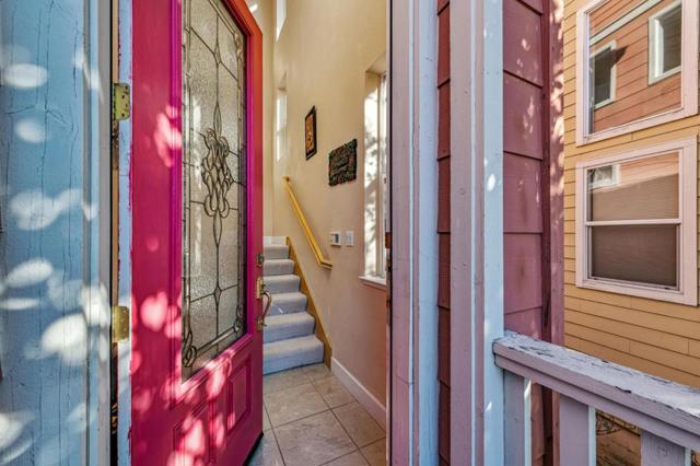 36 Pointe View Place, South San Francisco CA: https://media.crmls.org/mediaz/a20193c7-8c56-4141-ba22-ad68689e402a.jpg