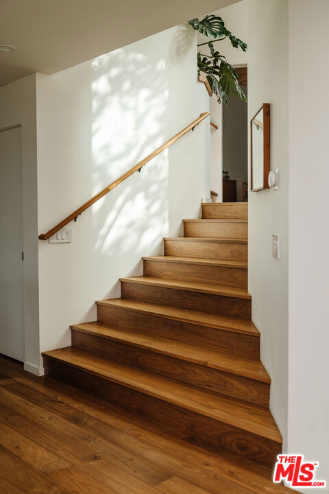 2002 Tuna Canyon Road, Topanga CA: https://media.crmls.org/mediaz/a2023639-5e7e-4b37-b2e4-e161115df44e.jpg