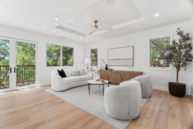 17119 Crescent Drive, Los Gatos CA: https://media.crmls.org/mediaz/a2026e73-d2ba-402e-ad73-94537310ed92.jpg