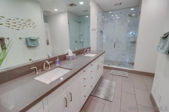 1016 1st St, Coronado CA: https://media.crmls.org/mediaz/a202e511-e0de-4ab1-ad6d-5ea4068136ec.jpg
