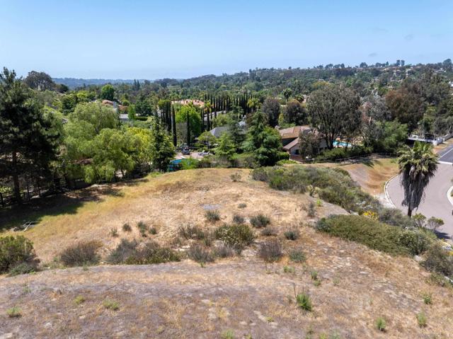 0 Calle Rancho Vista, Encinitas CA: https://media.crmls.org/mediaz/a202f174-5e9f-48b6-af45-091beae750b6.jpg