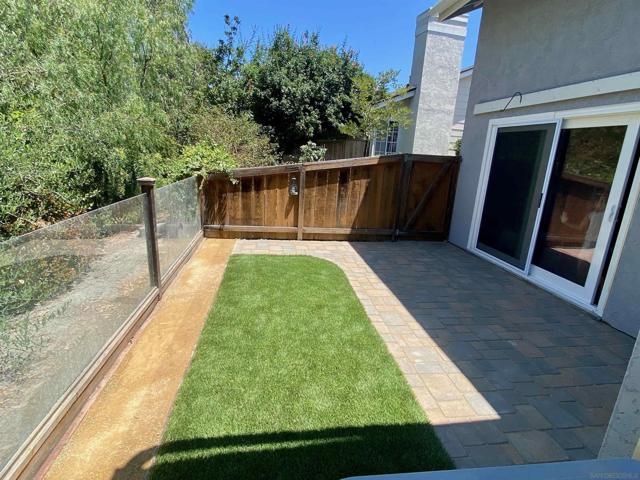 2835 Hillsboro Ct, Carlsbad CA: https://media.crmls.org/mediaz/a2030a1e-7ada-48a9-ad85-7df5c4fae03a.jpg