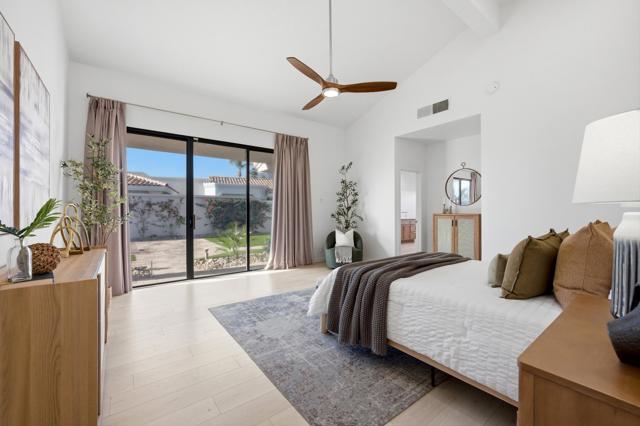 56300 Pebble Beach, La Quinta CA: https://media.crmls.org/mediaz/a203674d-8a04-4989-9310-099811279449.jpg