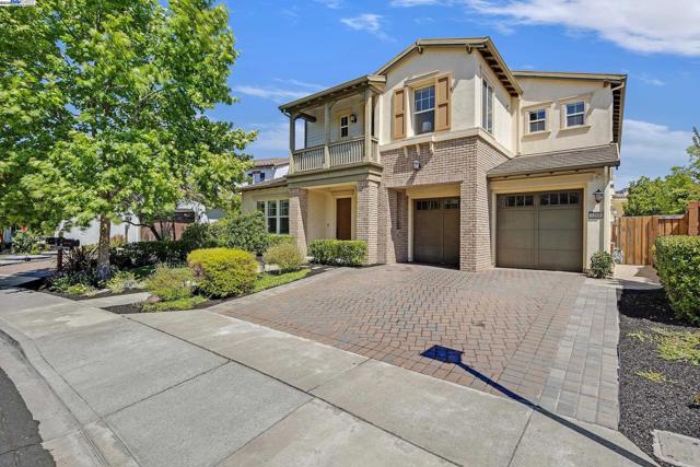 1359 Monterosso St, Danville CA: https://media.crmls.org/mediaz/a2045df8-18af-4f55-a11d-c834304b7c22.jpg