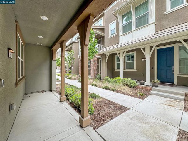 236 Plum Tree Street, Livermore CA: https://media.crmls.org/mediaz/a204d0ab-a89d-4449-8e72-f5a8bdf392d3.jpg
