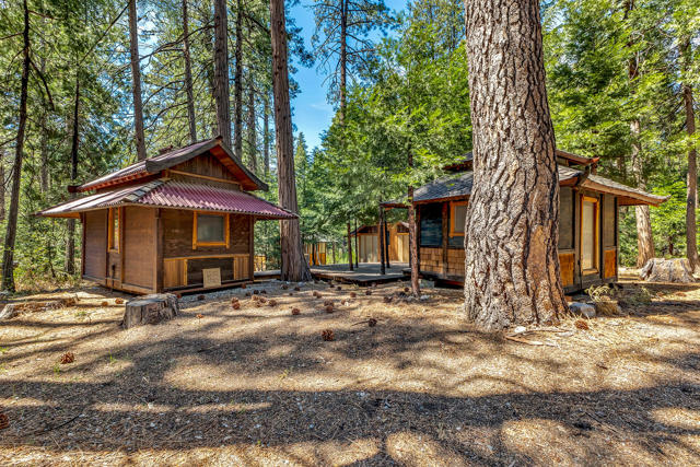 26299 Tahquitz Drive, Idyllwild CA: https://media.crmls.org/mediaz/a204e420-aba5-445d-98a7-2edfeafd0046.jpg