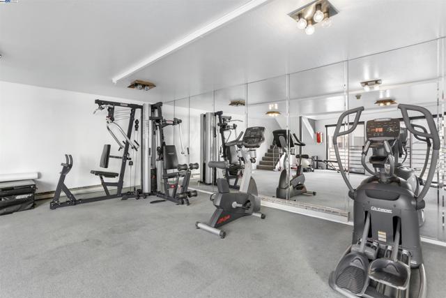 320 Peninsula Ave, San Mateo CA: https://media.crmls.org/mediaz/a20500e0-3be9-4534-a13c-25cc455022a8.jpg