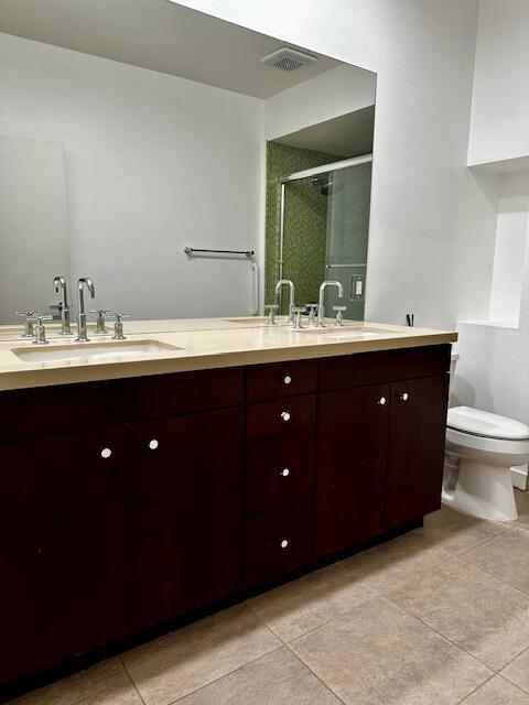 870 E Palm Canyon Drive, Palm Springs CA: https://media.crmls.org/mediaz/a2056470-80c9-407b-8b6e-67bb86893857.jpg