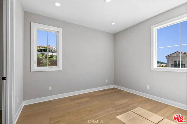 20517 W Deer Grass Court, Porter Ranch CA: https://media.crmls.org/mediaz/a2057949-be0a-4152-8cae-4e79ca5259c6.jpg