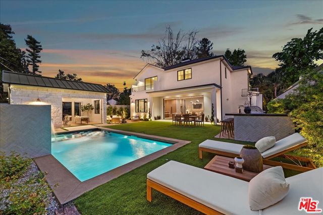 11317 Valley Spring Lane, Studio City CA: https://media.crmls.org/mediaz/a205b3f0-a593-48dc-91f0-b99e722f2fa7.jpg
